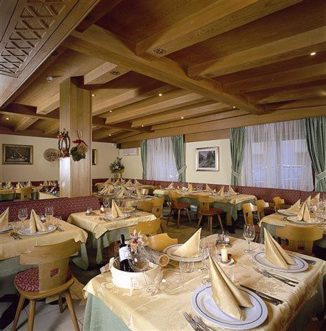 Hotel Eccher 3 Stelle Superior Mezzana  Exterior foto