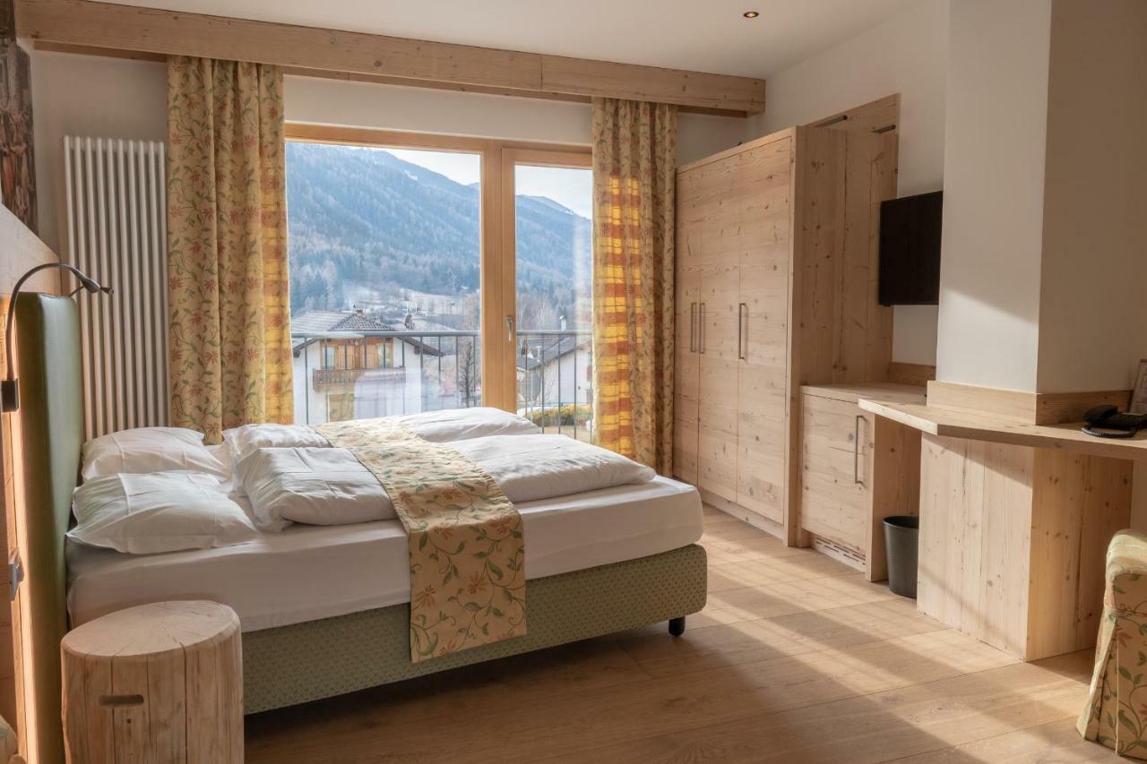 Hotel Eccher 3 Stelle Superior Mezzana  Exterior foto